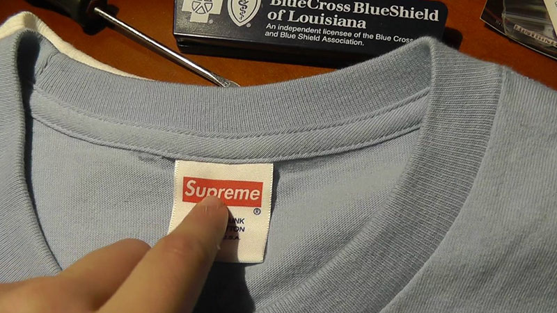 fake supreme label