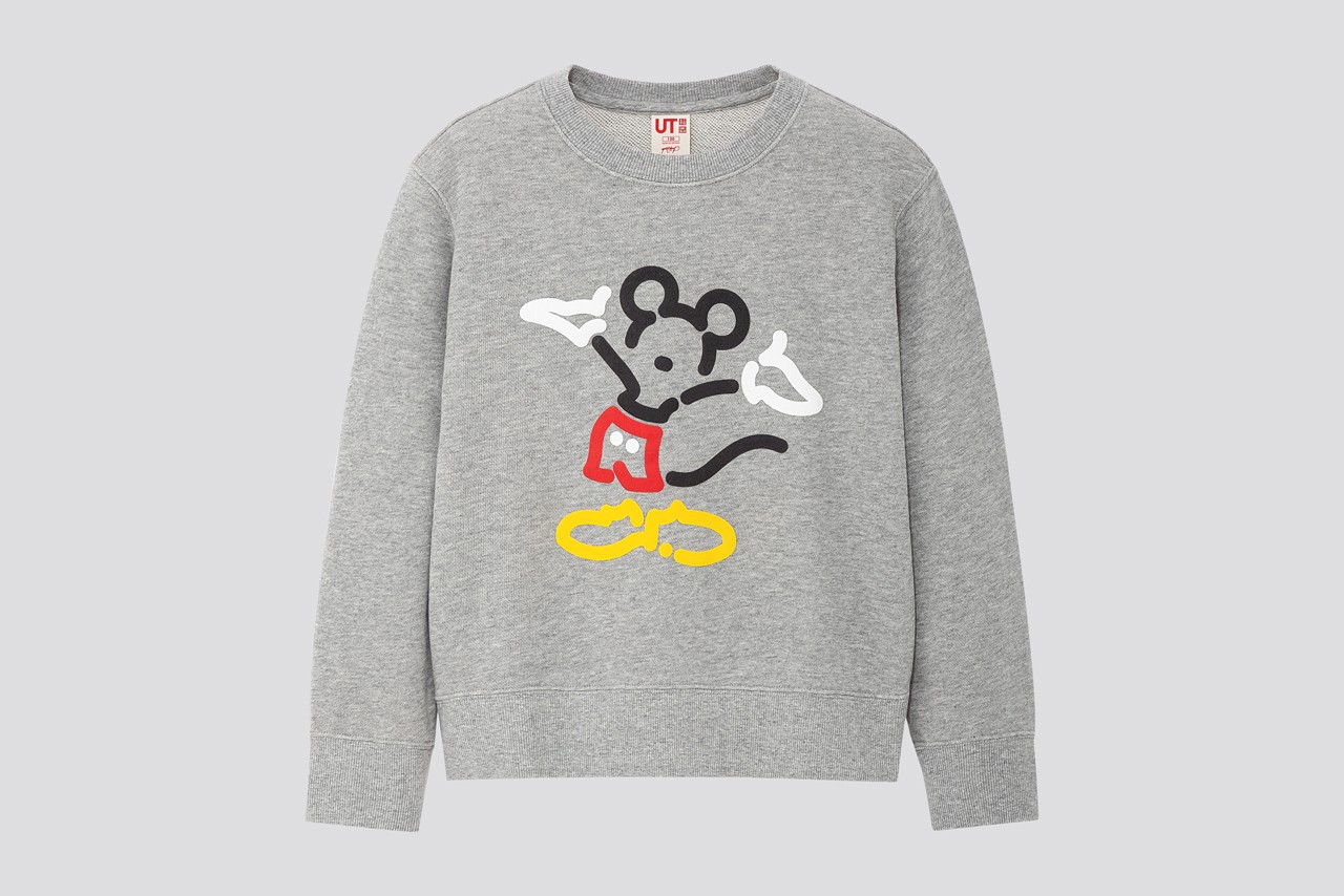 sweater mickey mouse uniqlo