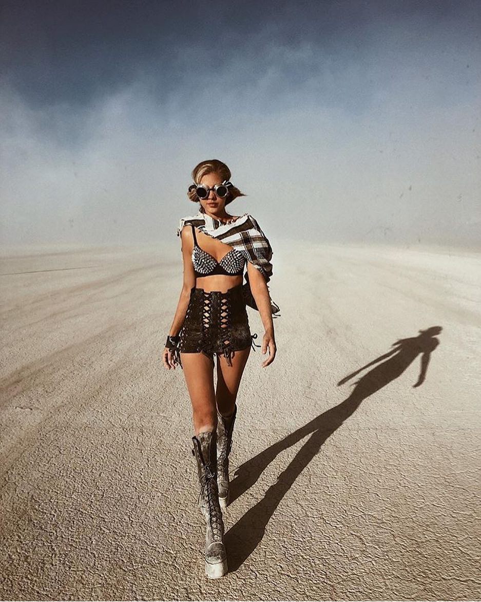 sexy-aviator-style-burning-man-2019