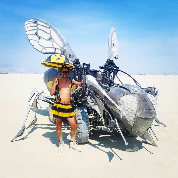 funny-mens-outfit-festival-burning-man-2019