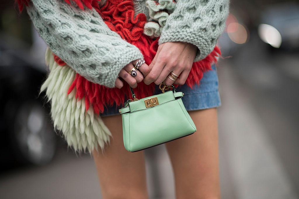 Paris-Fashion-Week-women-mini-bag