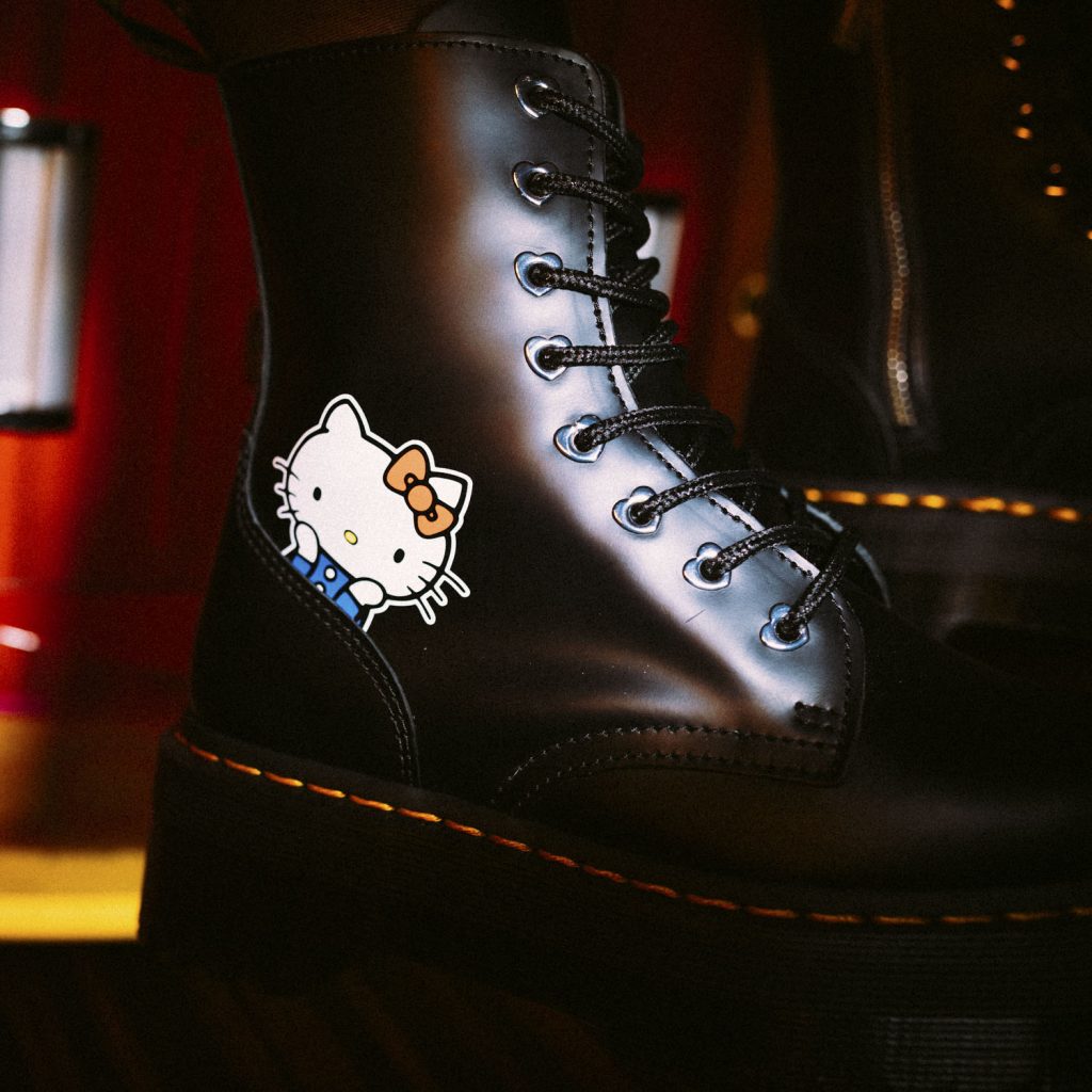 hello-kitty-dr-martens